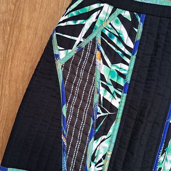 BCBGMAXAZRIA Andrick Black/Combo Waffle Fabric Unlined Skirt Size 6 NWT - Picture 4 of 8